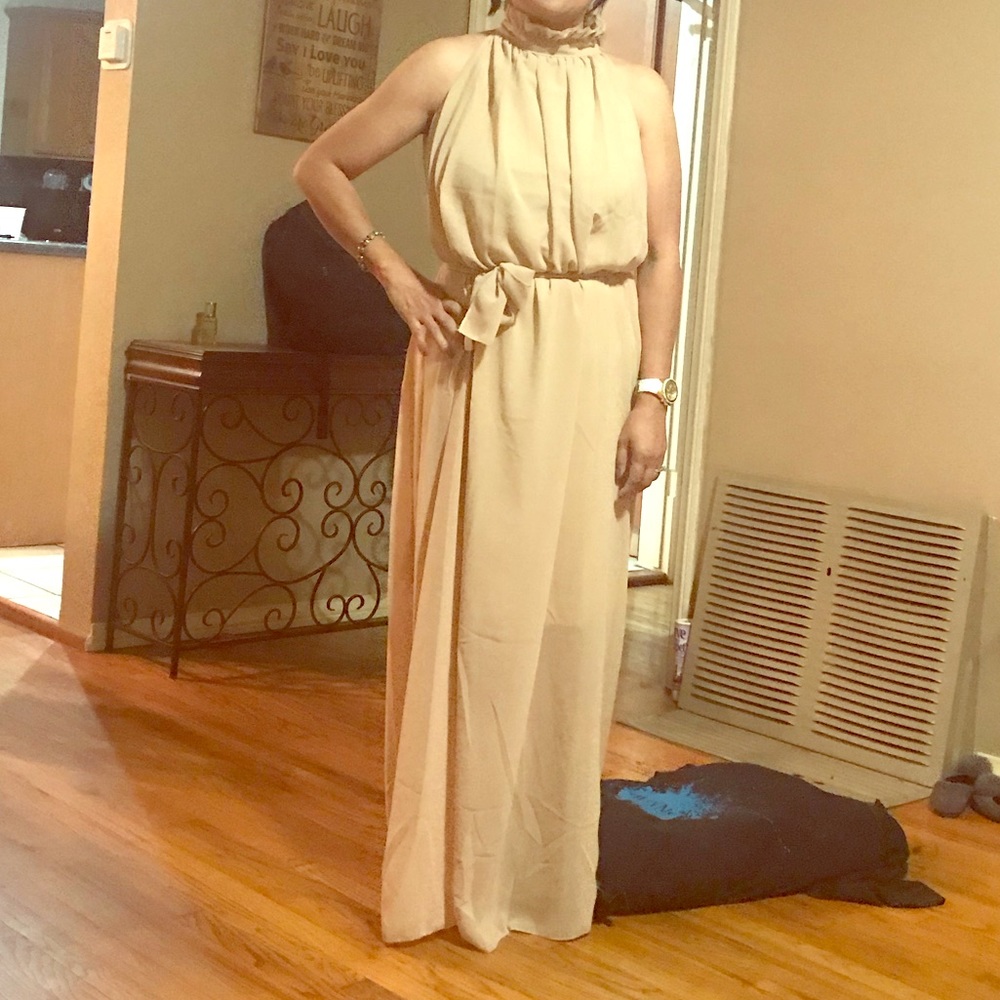 Long dress/ gown